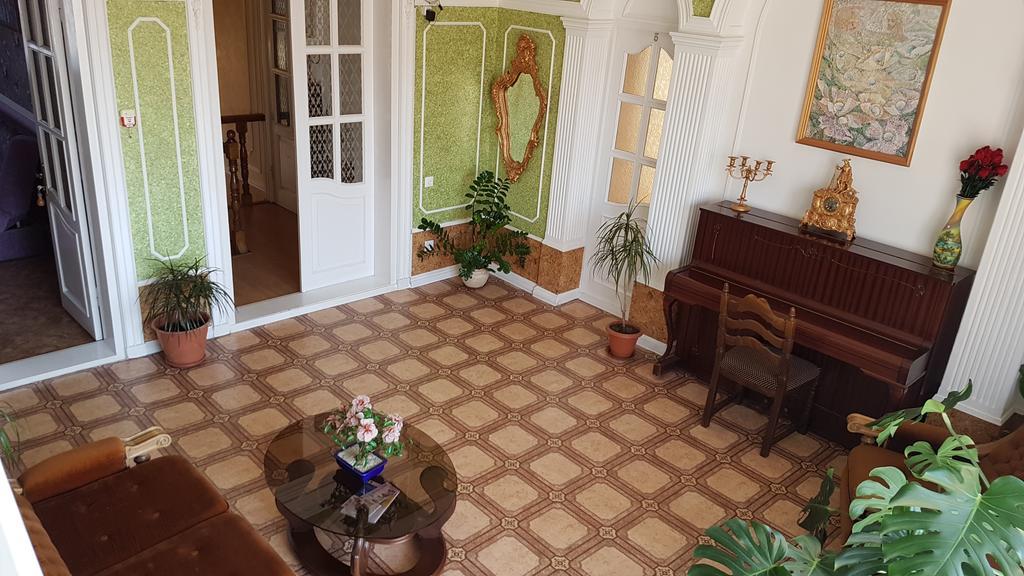 Versal Hotel Kherson Exterior photo